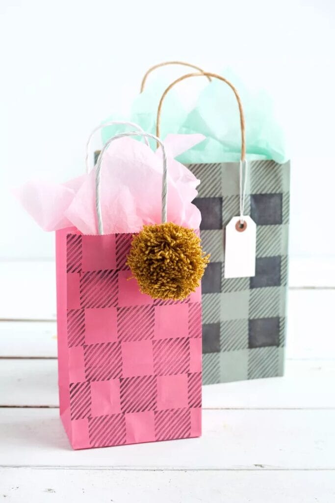 diy gift bag for coworker