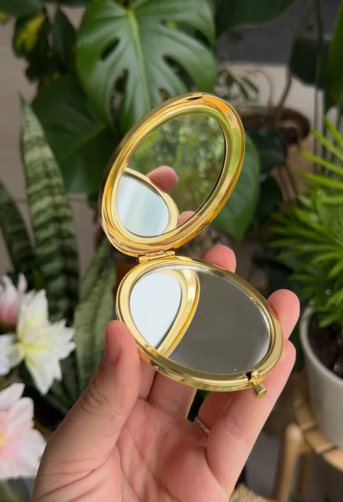 don't gift a mirror